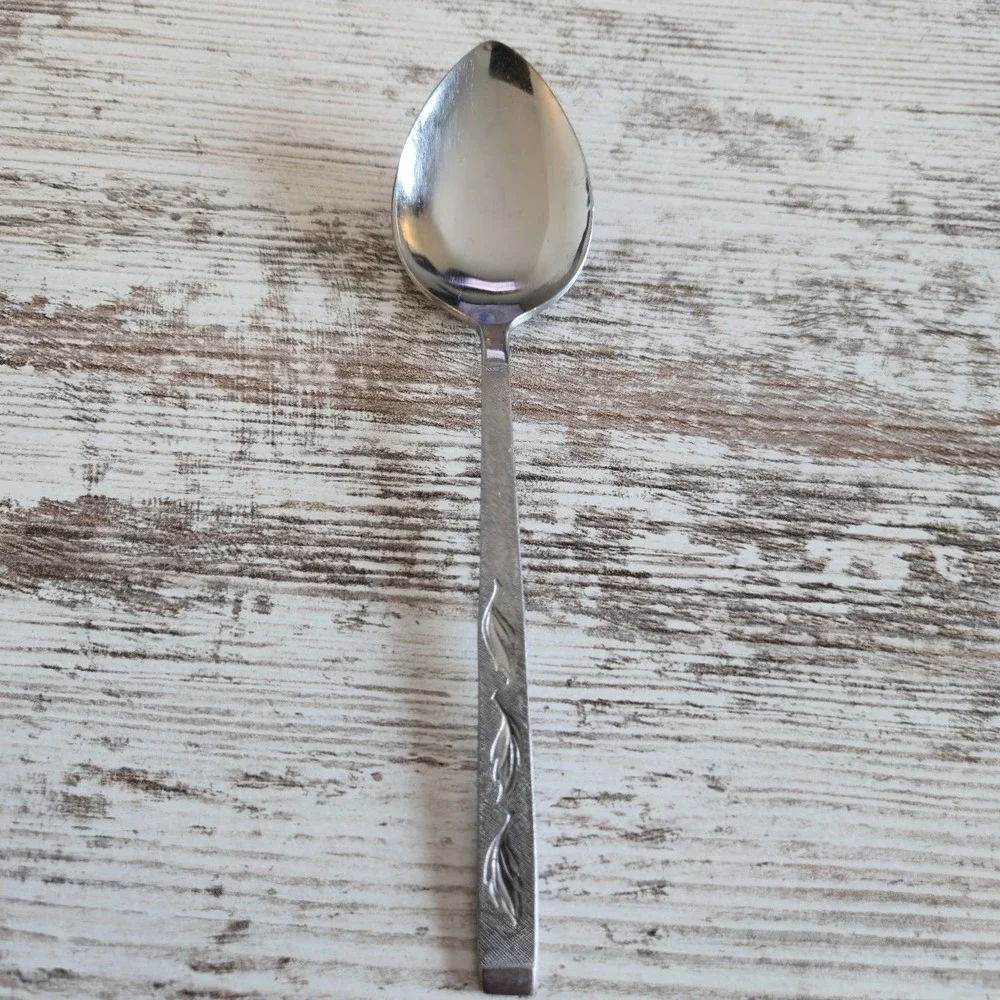 Vintage Carlton Korea Stainless Steel Tablespoons Set of 4 Frosted Leaf Pattern